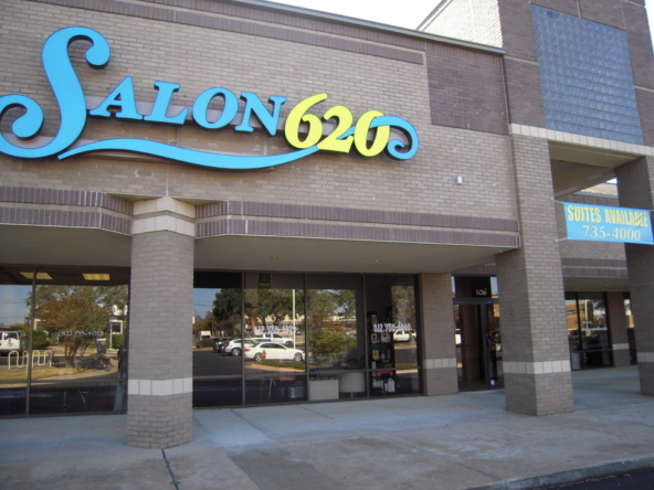 salon 620 suites available sign