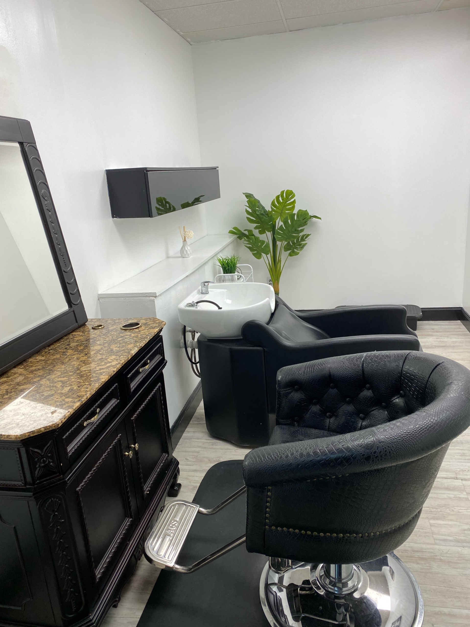 Large Suites in Churchland Portsmouth