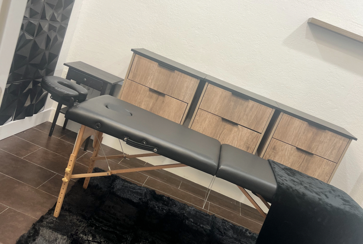 Massage & Beauty Room Setup.