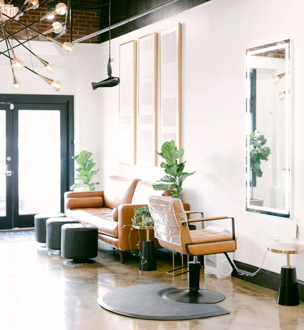 Beautiful Salon in Historic Roswell – Chair Rental for Independent Stylist - Photo 1